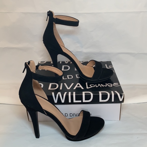 Windsor brand black stiletto with zipper. Never worn with box. - Picture 5 of 5